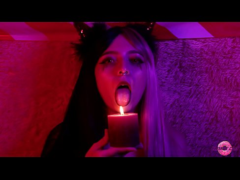❤️ Blowjob angerddol o Sexy Succubus gyda Chyflawniad Genau ❤❌ Fideo ffycin  wrthon ni ❌️